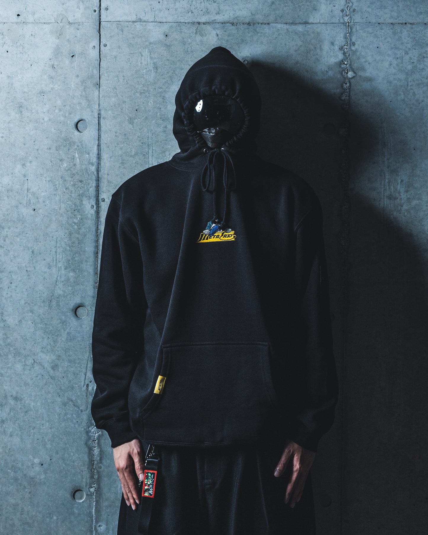 ドライバーフーディー ブラック×オレンジ