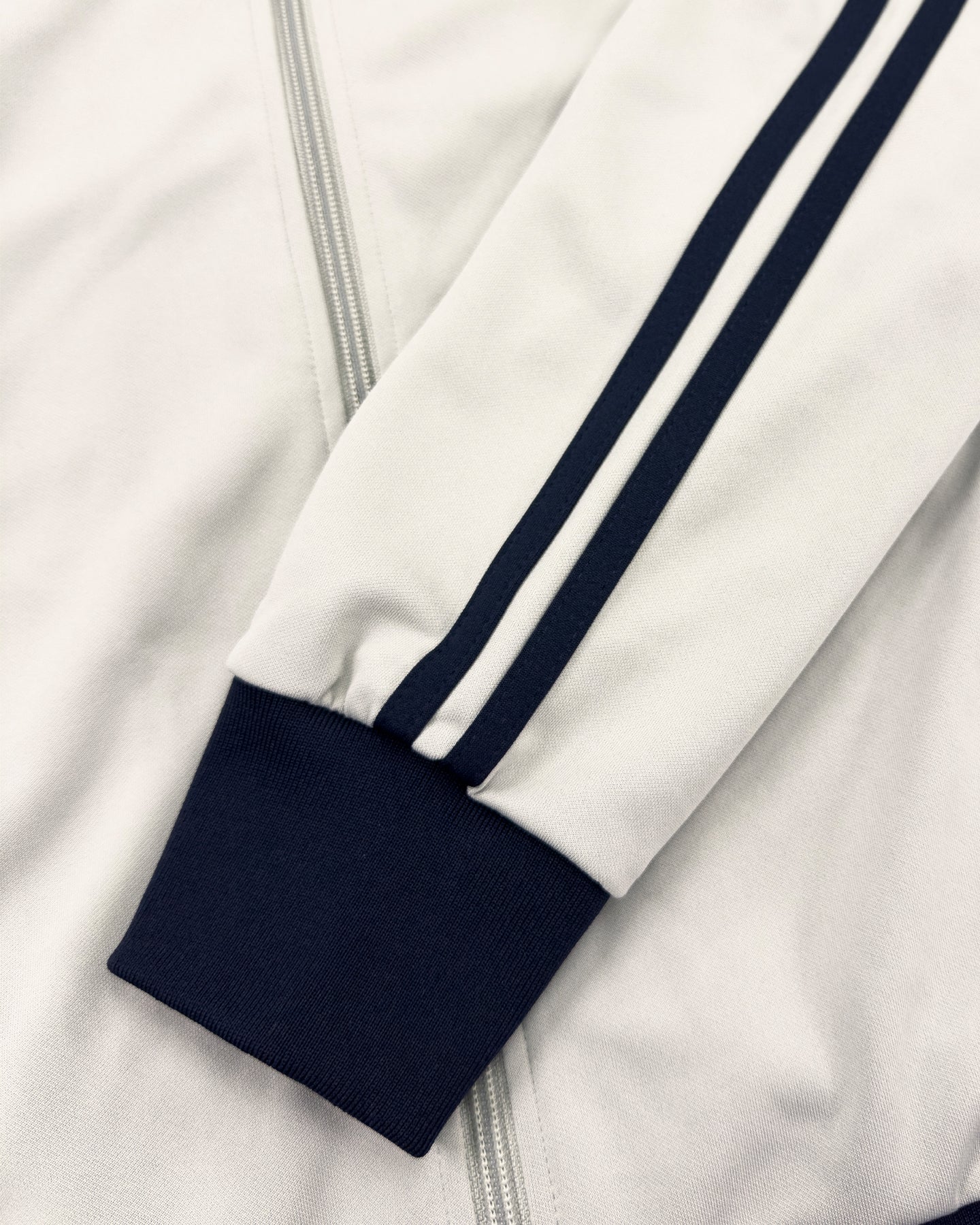 PLAYジャージトップス ベージュ