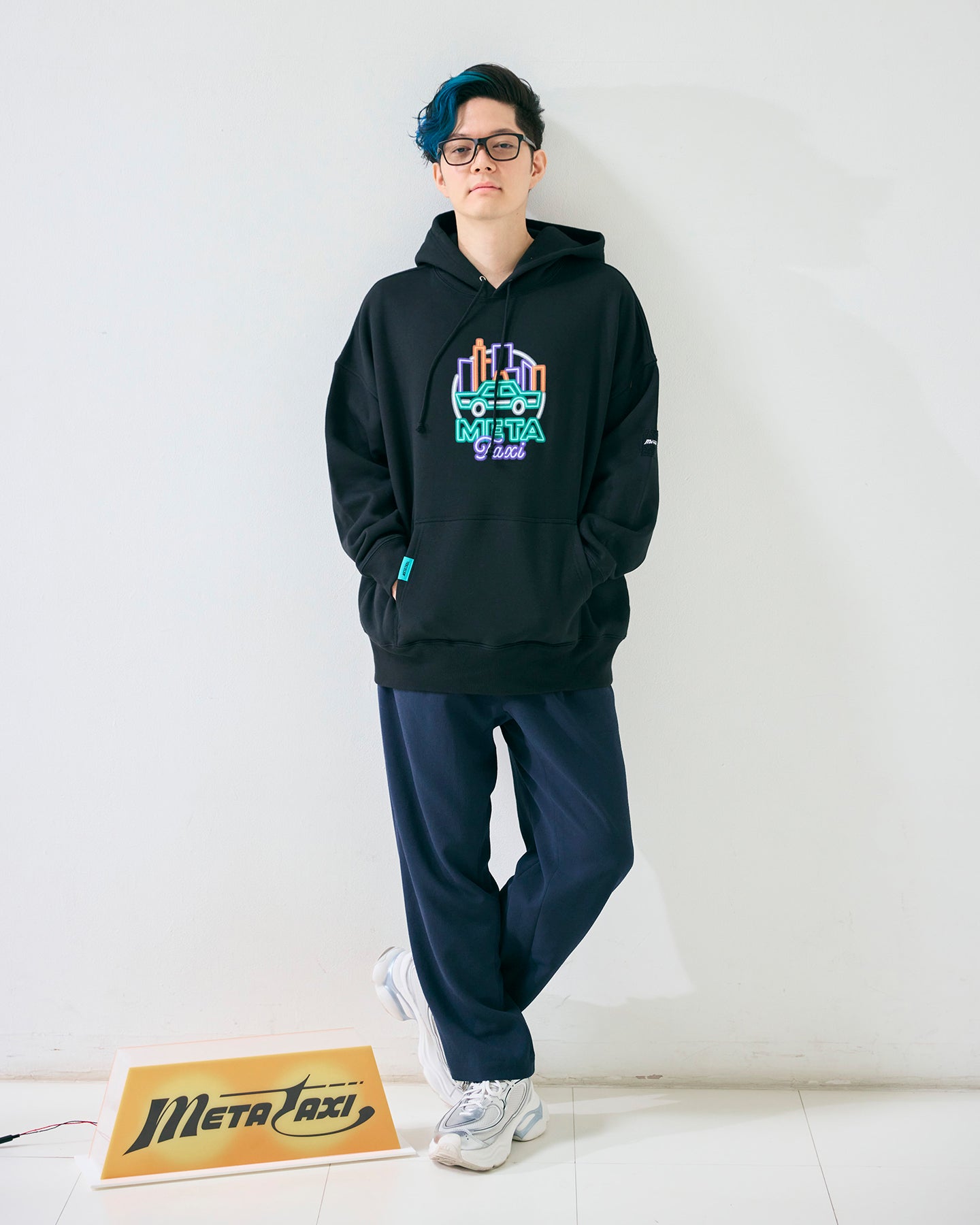 【予約商品】ネオンフーディー ブラック